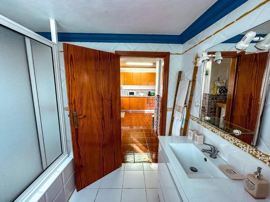 Luana House Apartment Biscoitos  Ngoại thất bức ảnh