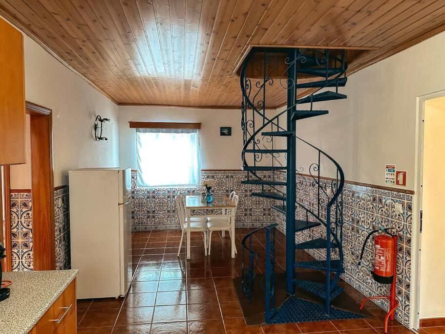 Luana House Apartment Biscoitos  Ngoại thất bức ảnh